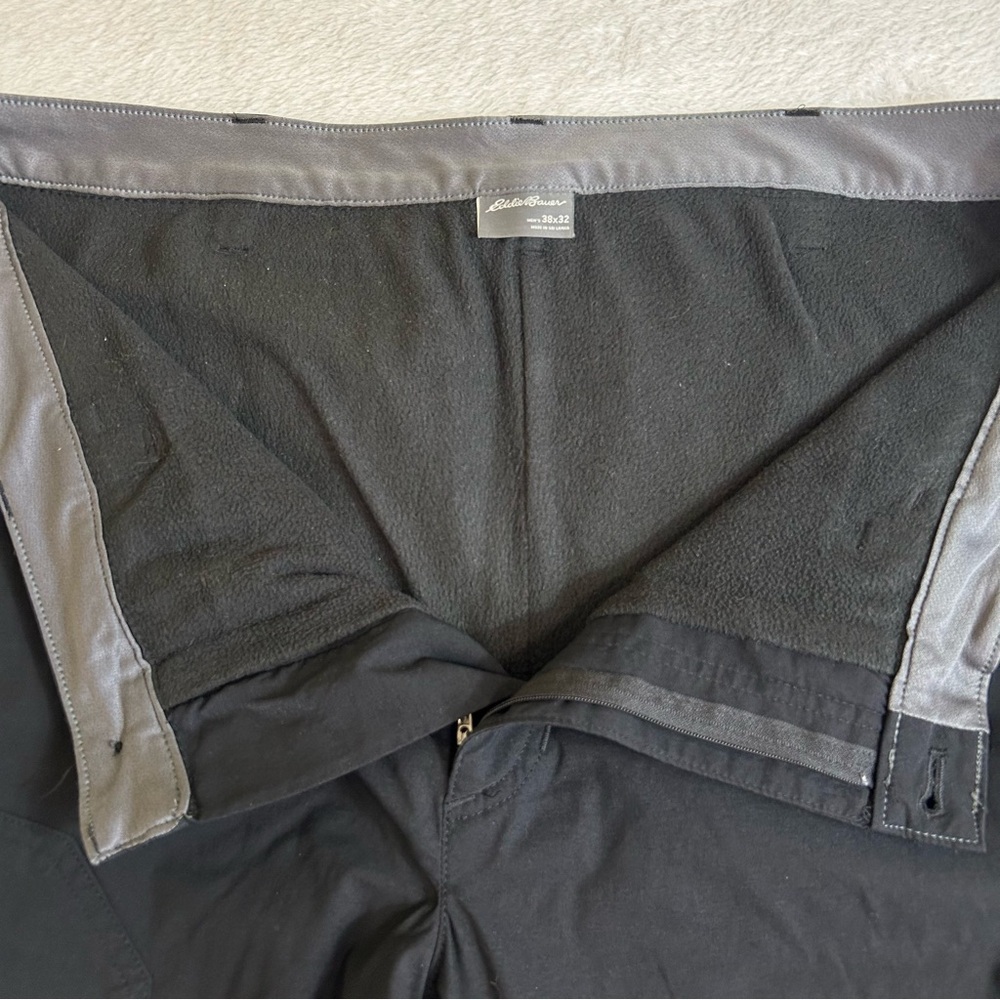 Eddie Bauer Men's Pants Size 38x32 Black Fleece Lined Straight Leg Pockets - Picture 9 of 11